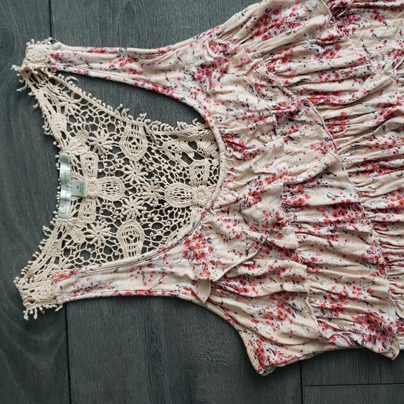 Lauren Conrad top - Picture 2 of 4